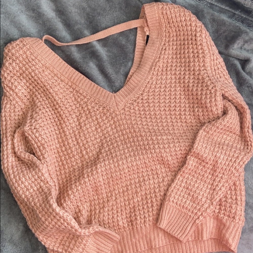 Forever 21 soft pink sweater with open back